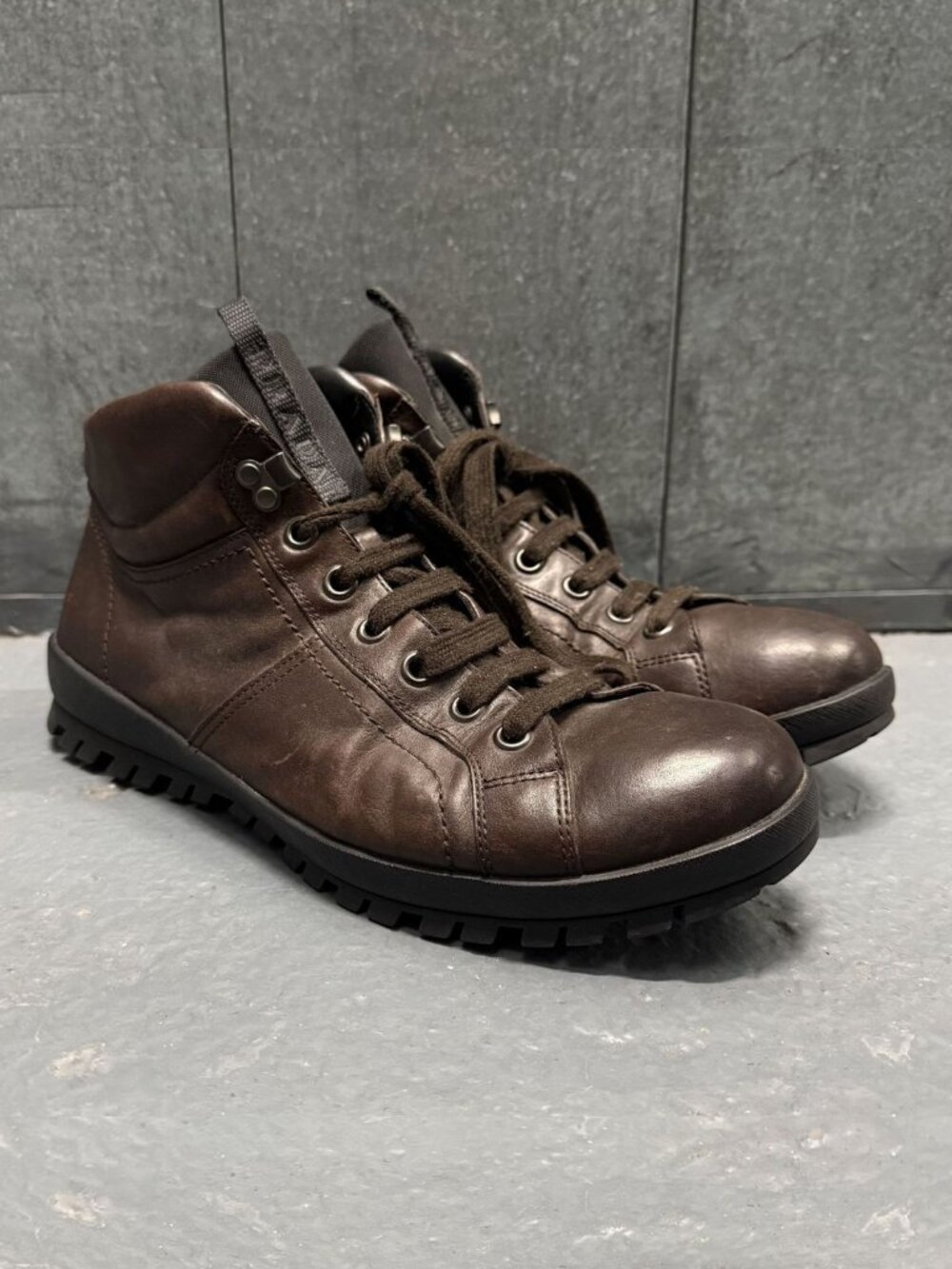 VINTAGE PRADA DARK BROWN BOOTS LUG SOLE LEATHER